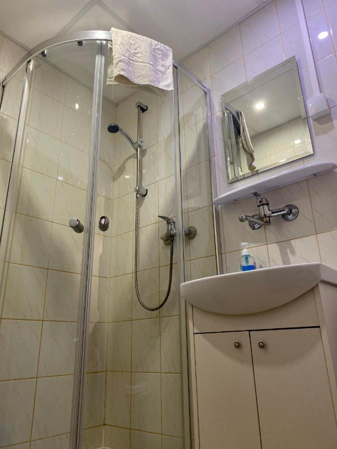 Dom Turysty Sanok Aparthotel Екстериор снимка