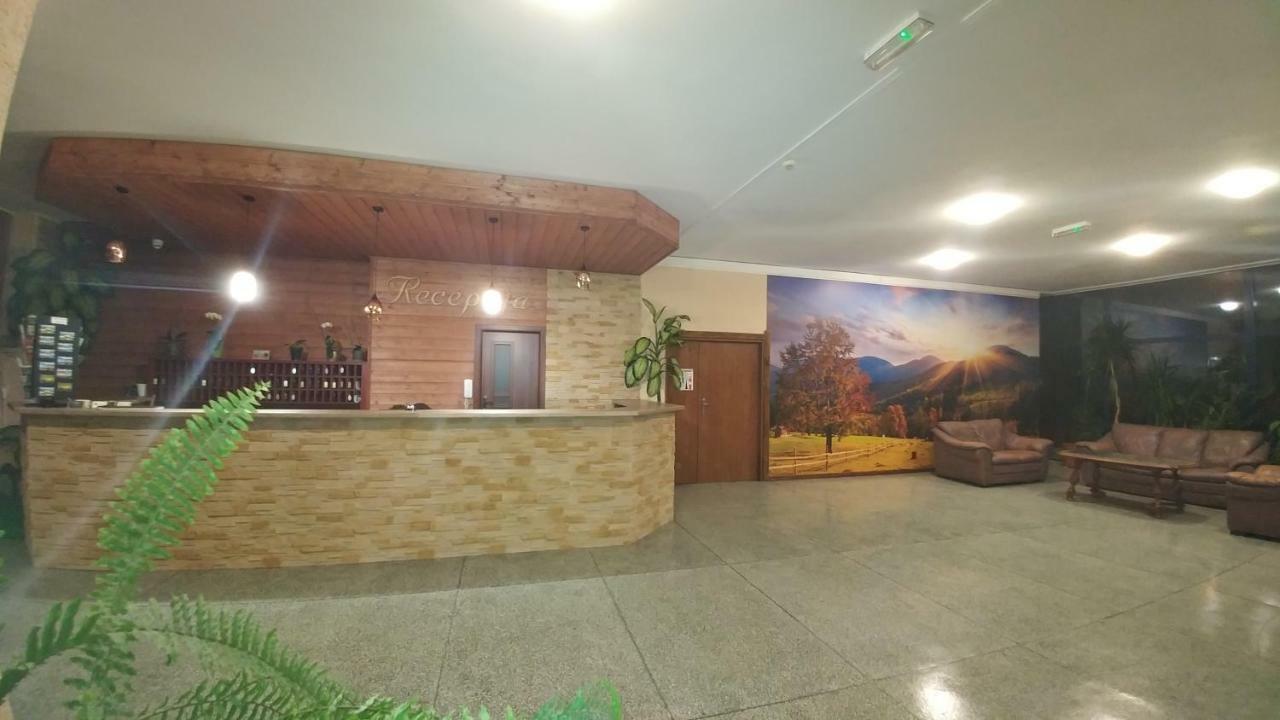 Dom Turysty Sanok Aparthotel Екстериор снимка